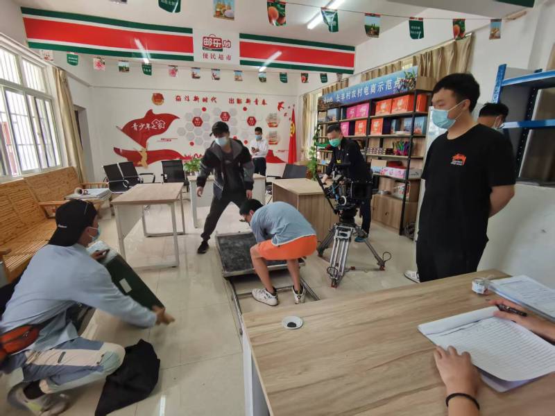 滑县广告片拍摄公司：极简主义践行者，少即是多的视觉哲学